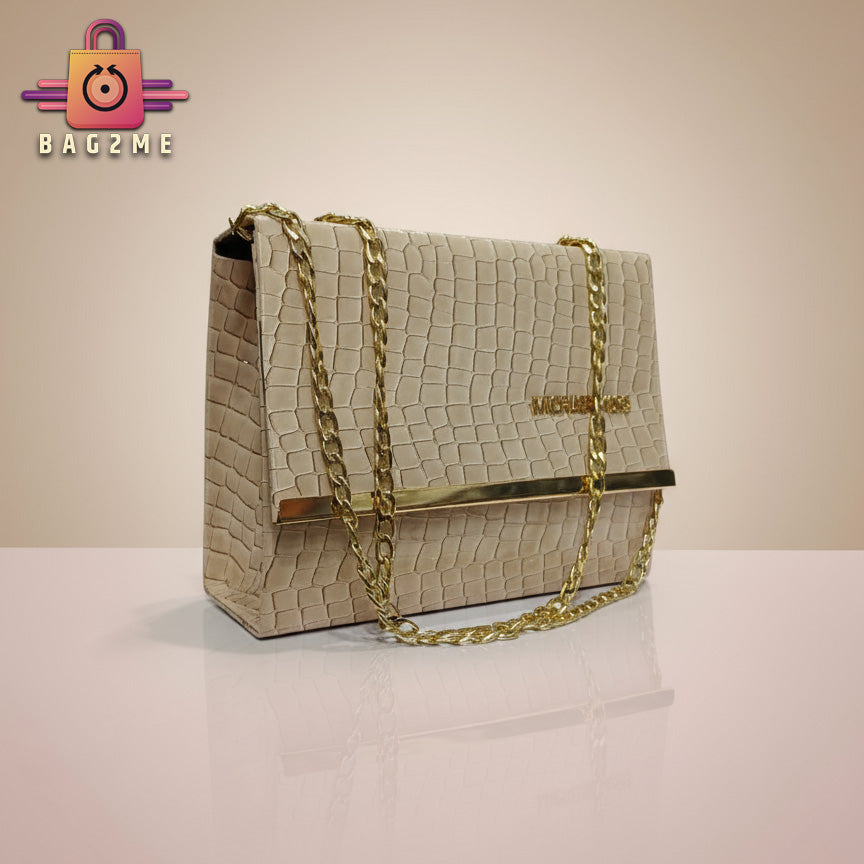 Elegant Croc-Textured Handbag with Gold Chain