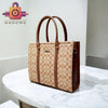 Coach Signature Tote Bag – Timeless Elegance