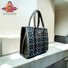 Coach Signature Tote Bag – Timeless Elegance